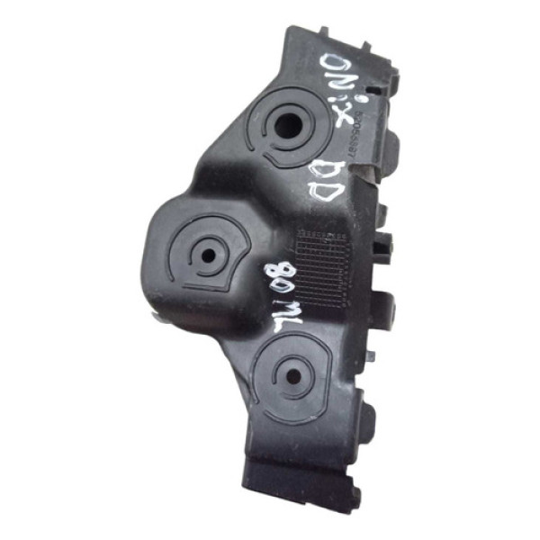 Guia Parachoque Dianteiro Direito Onix Prisma 2013 A 2015