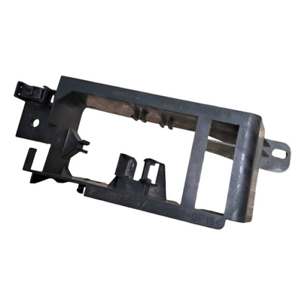 Suporte Alojamento Conector Esquerdo Jetta 2.5 2007 A 2011
